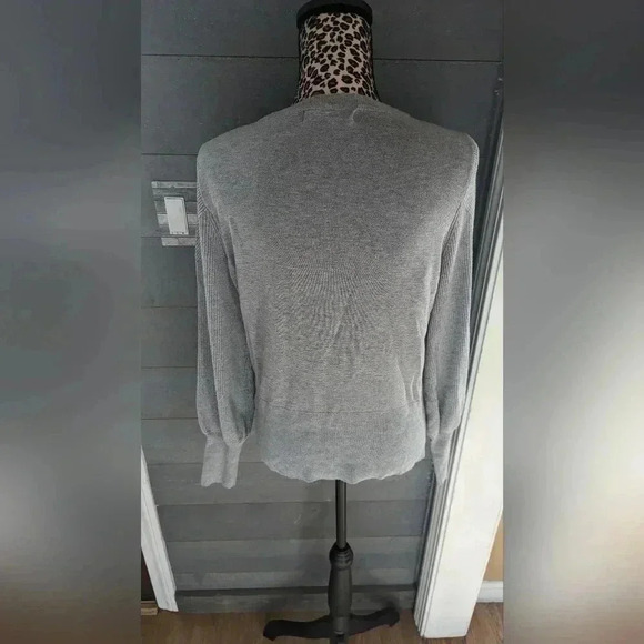 Apt 9 Women's Grey Sweater(Medium)(EUC) - Picture 6 of 14